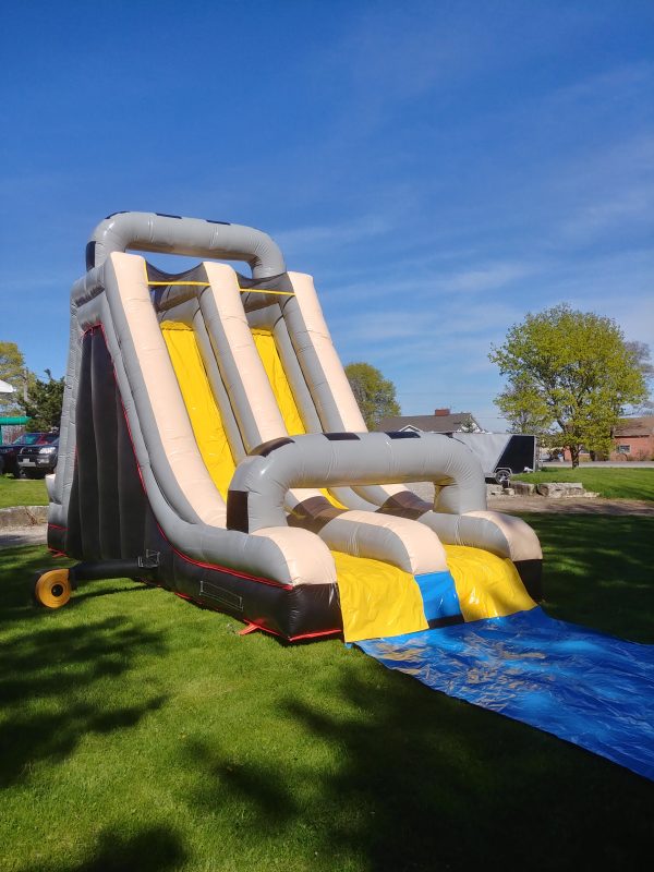 Inflatable water slide